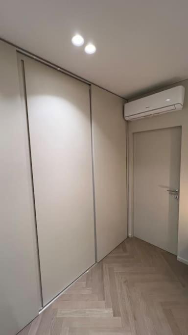 Duca Dei Navigli - Luxury Apartment In Milán Exterior foto