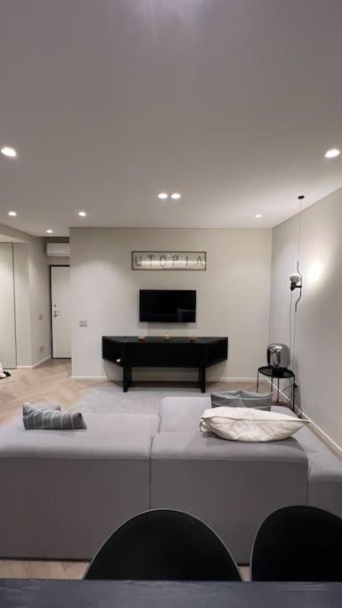 Duca Dei Navigli - Luxury Apartment In Milán Exterior foto