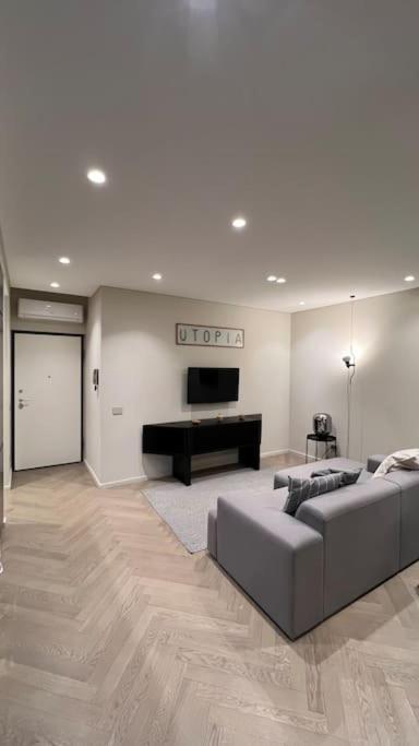Duca Dei Navigli - Luxury Apartment In Milán Exterior foto